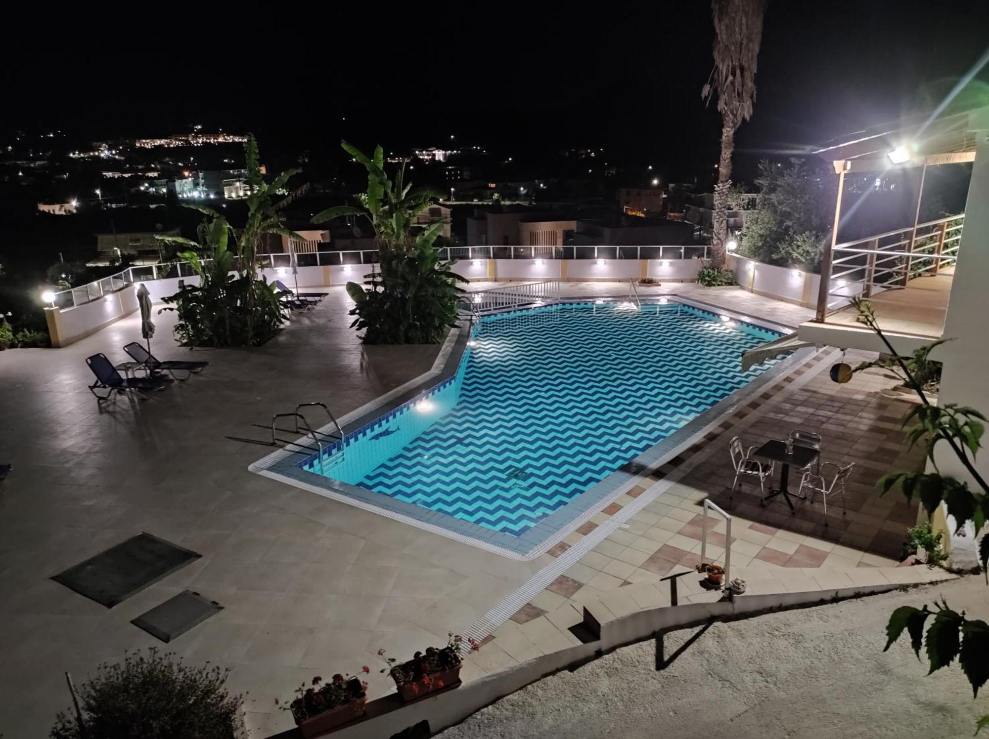 Yanna Studios & Apartments Tsilivi  Luaran gambar